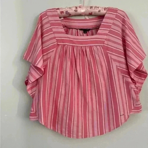 Tops - Beautiful Tommy Hilfiger linen top